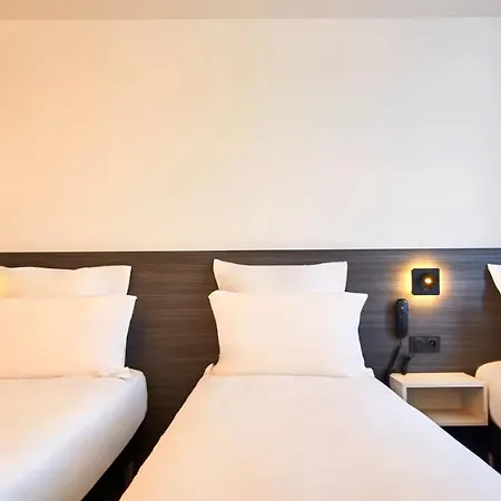 Hotel Kyriad - Senart Combs-la-Ville
