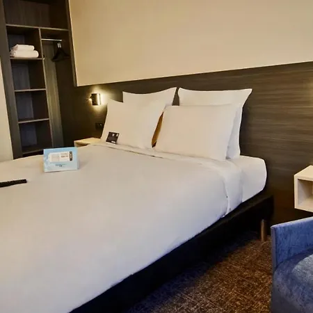 Kyriad - Senart Hotel 3*